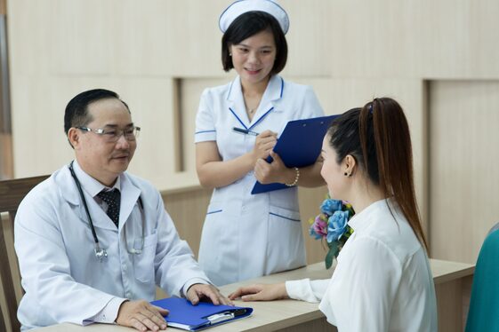 Khám phụ khoa tiền hôn nhân ở đâu uy tín?