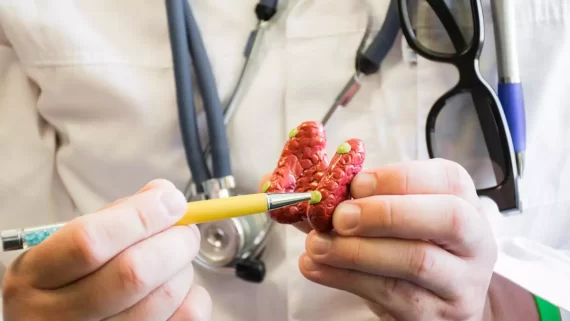 Chọc sinh thiết u tuyến giáp? Điều cần biết trước khi thực hiện