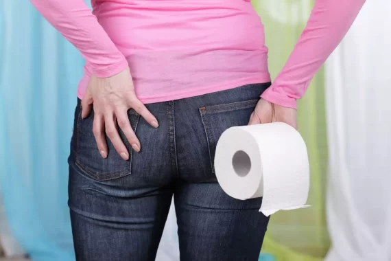 Dấu hiệu bệnh trĩ ở phụ nữ là những gì? Nguyên nhân, cách chữa