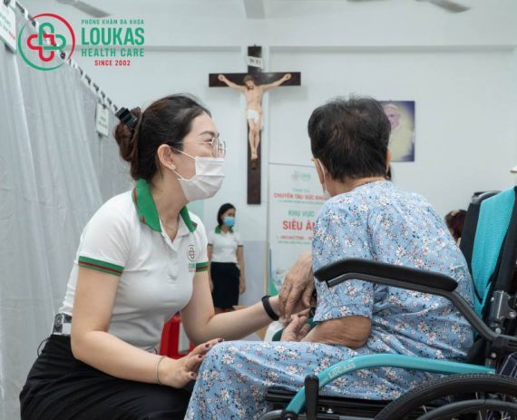 Chuyến tàu sức khỏe lan tỏa yêu thương đến Giáo xứ Lạng Sơn