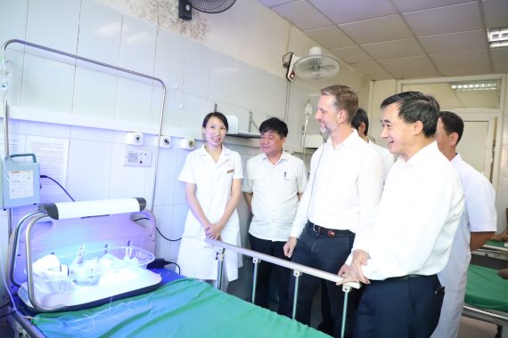 Chỉ thị về tăng cường chăm sóc sức khỏe trẻ em nhằm giảm tử vong trẻ em dưới 5 tuổi