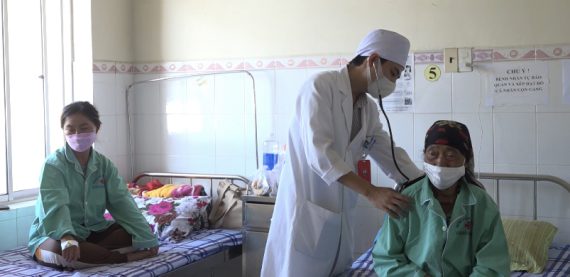 Thông tư 11/2024 quy định cụ thể tiêu chuẩn, điều kiện xét thăng hạng chức danh nghề nghiệp viên chức chuyên ngành y, dược, dân số